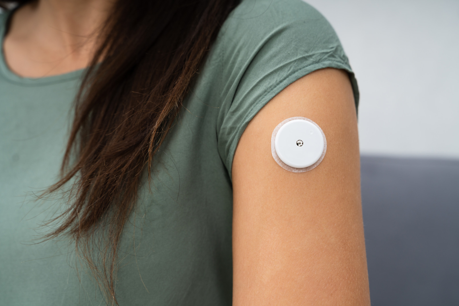 glucose monitor under skin